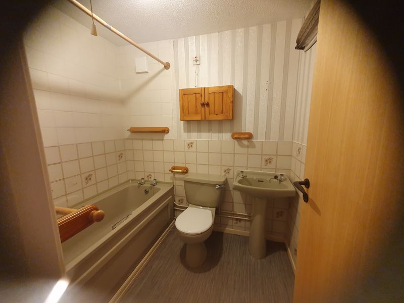 Photo 9- click for photo gallery